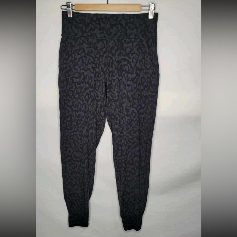 Lululemon align jogger leopard
